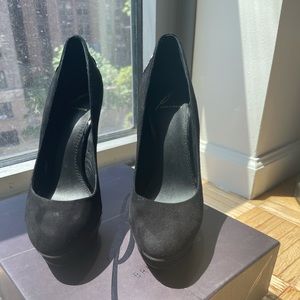 Brian Atwood - black and silver metallic pumps